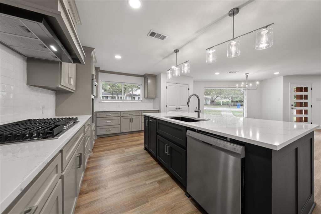 5205 Lockwood Drive Property Photo 19