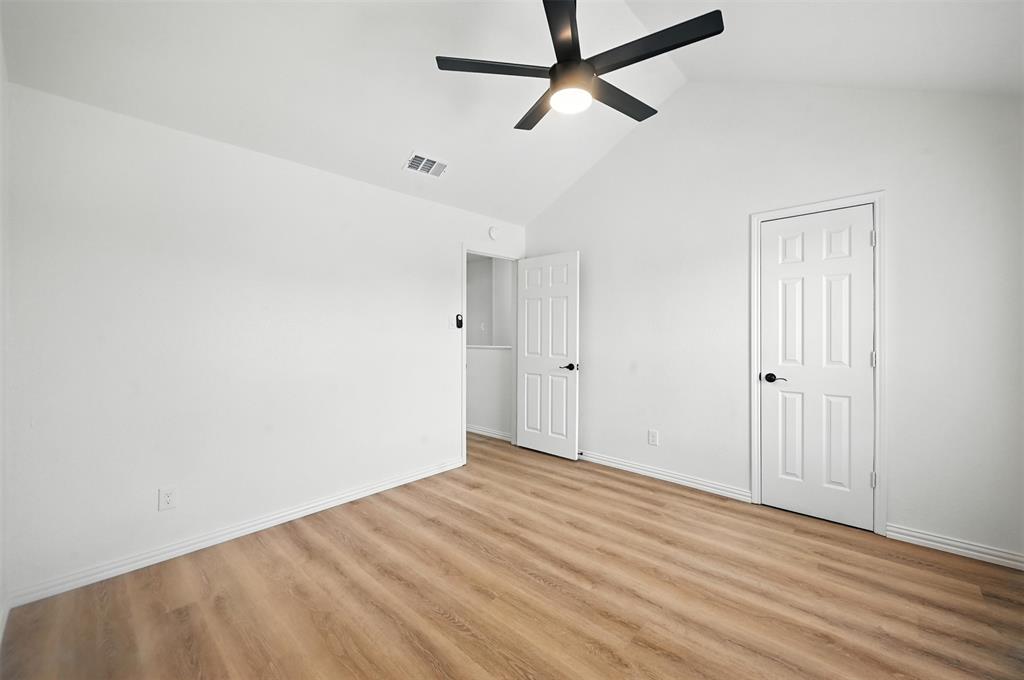 730 Bluebonnet Drive D Property Photo 14