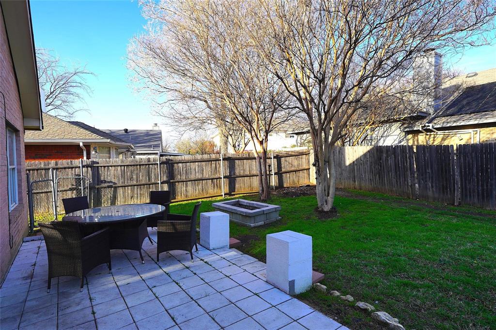 8164 Heritage Place Drive Property Photo 8