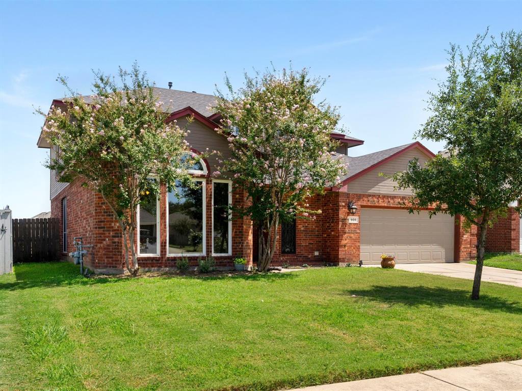 905 Saybrook Court Property Photo 1