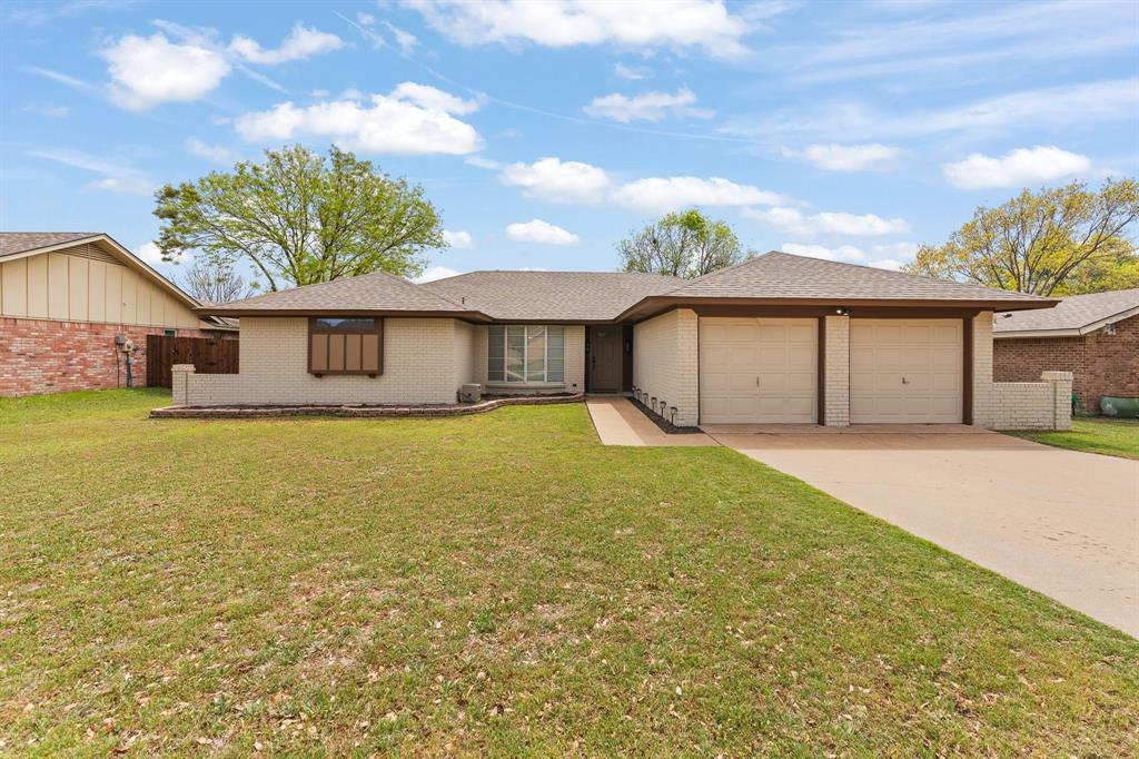 9929 Farmington Drive Property Photo 1