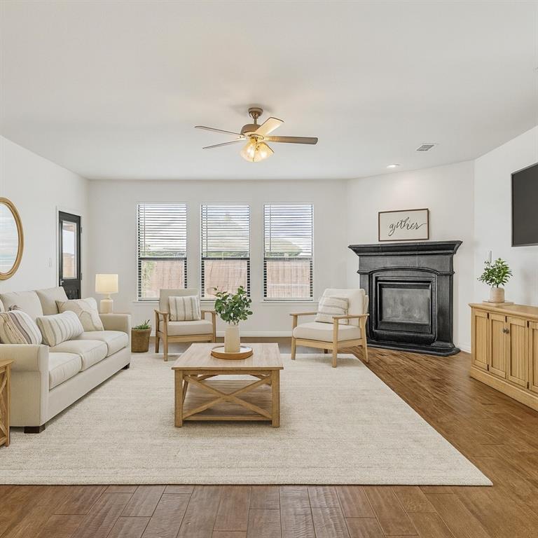 532 Redding Drive Property Photo 1