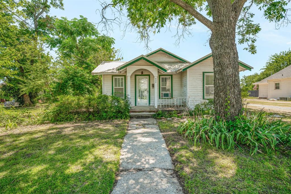 832 W Long Street Property Photo 1