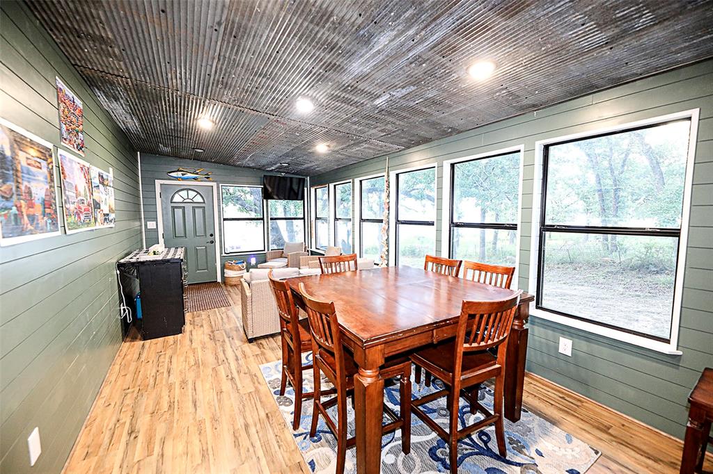 700 Frontier Street Property Photo 13