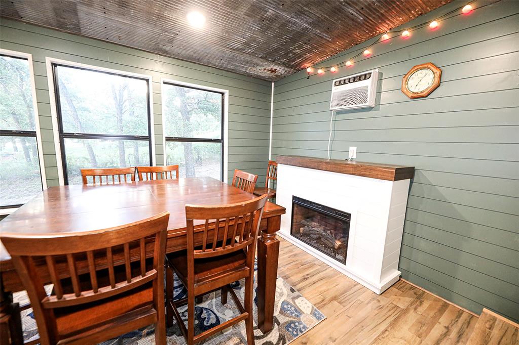 700 Frontier Street Property Photo 14
