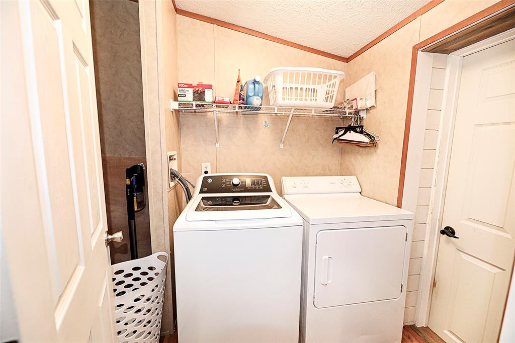 700 Frontier Street Property Photo 15