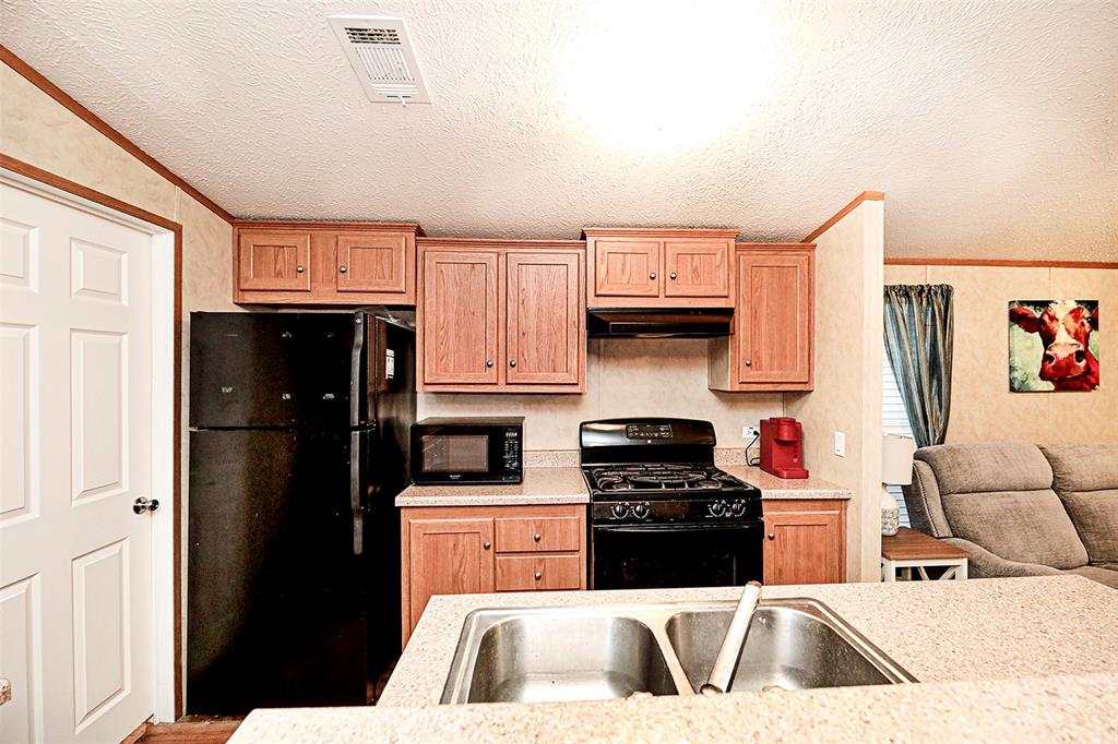 700 Frontier Street Property Photo 17