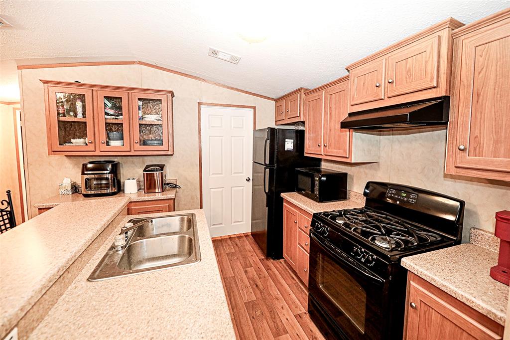 700 Frontier Street Property Photo 18