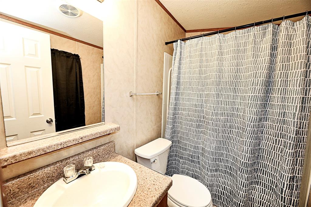 700 Frontier Street Property Photo 25
