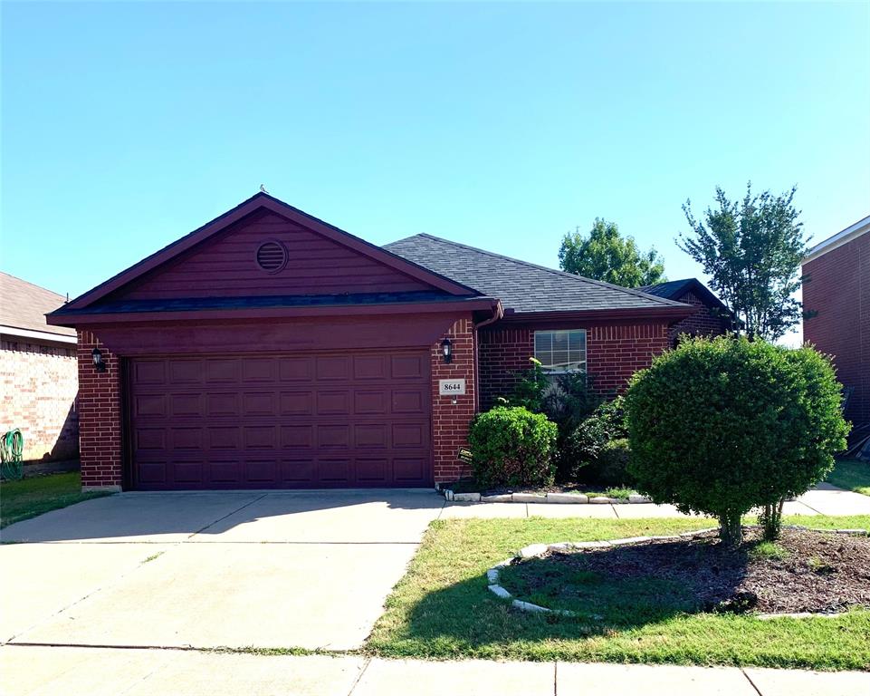 8644 Arcadia Park Drive Property Photo 1