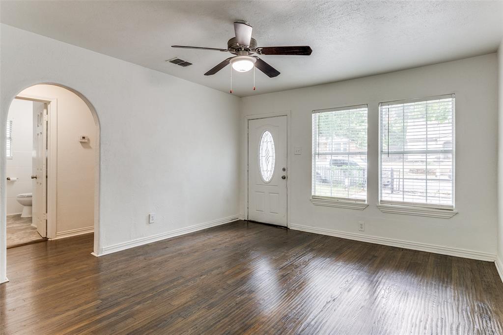 2831 Aster Street Property Photo 7