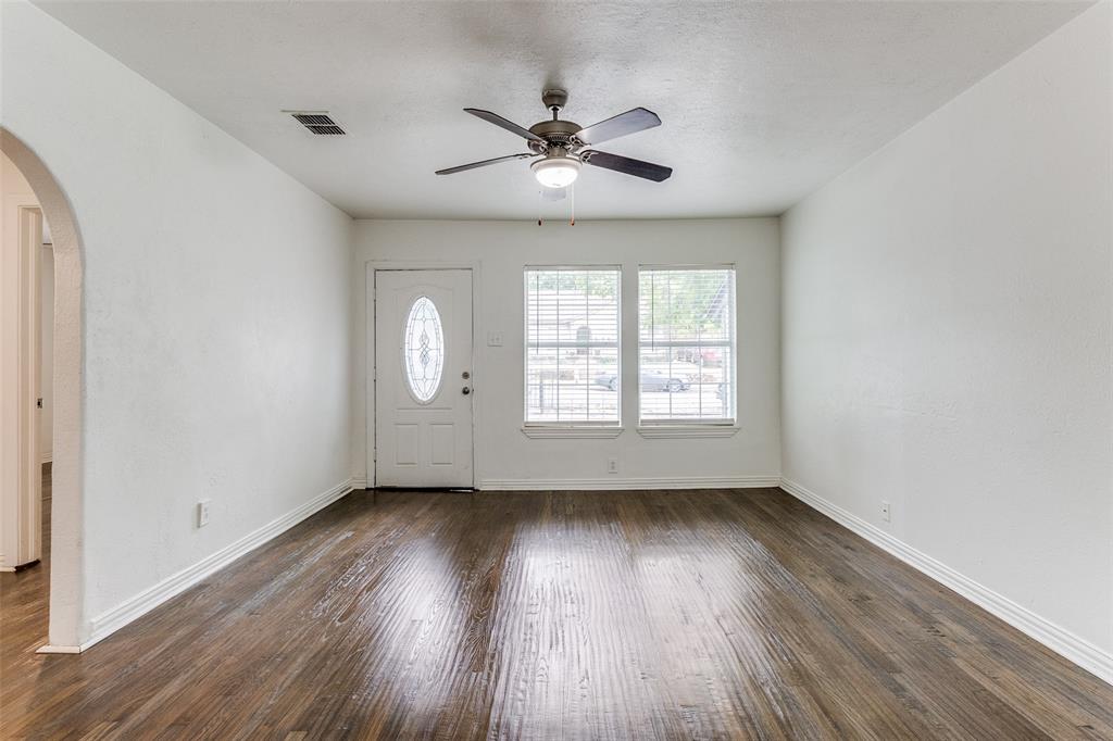 2831 Aster Street Property Photo 9