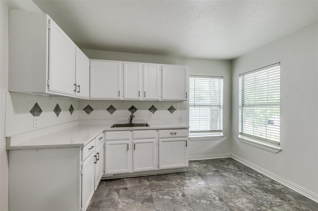 2831 Aster Street Property Photo 11
