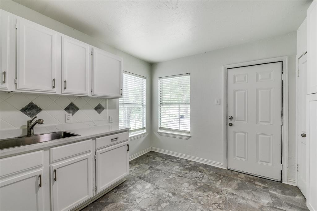 2831 Aster Street Property Photo 12