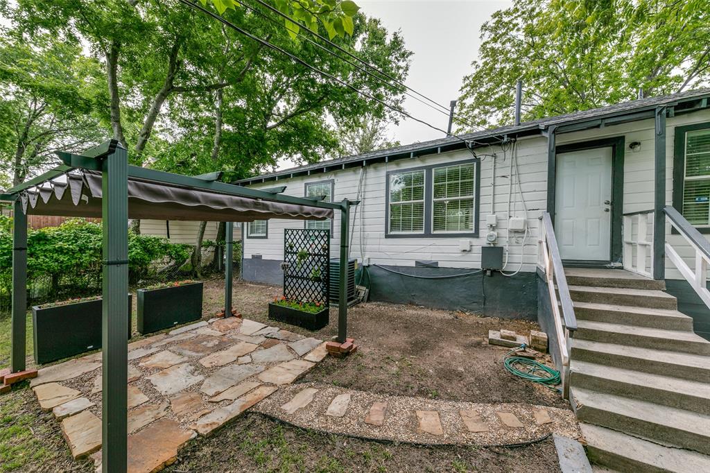 2831 Aster Street Property Photo 22