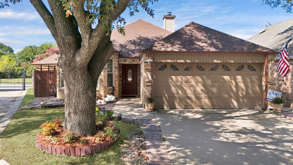 320 Fairhavens Drive