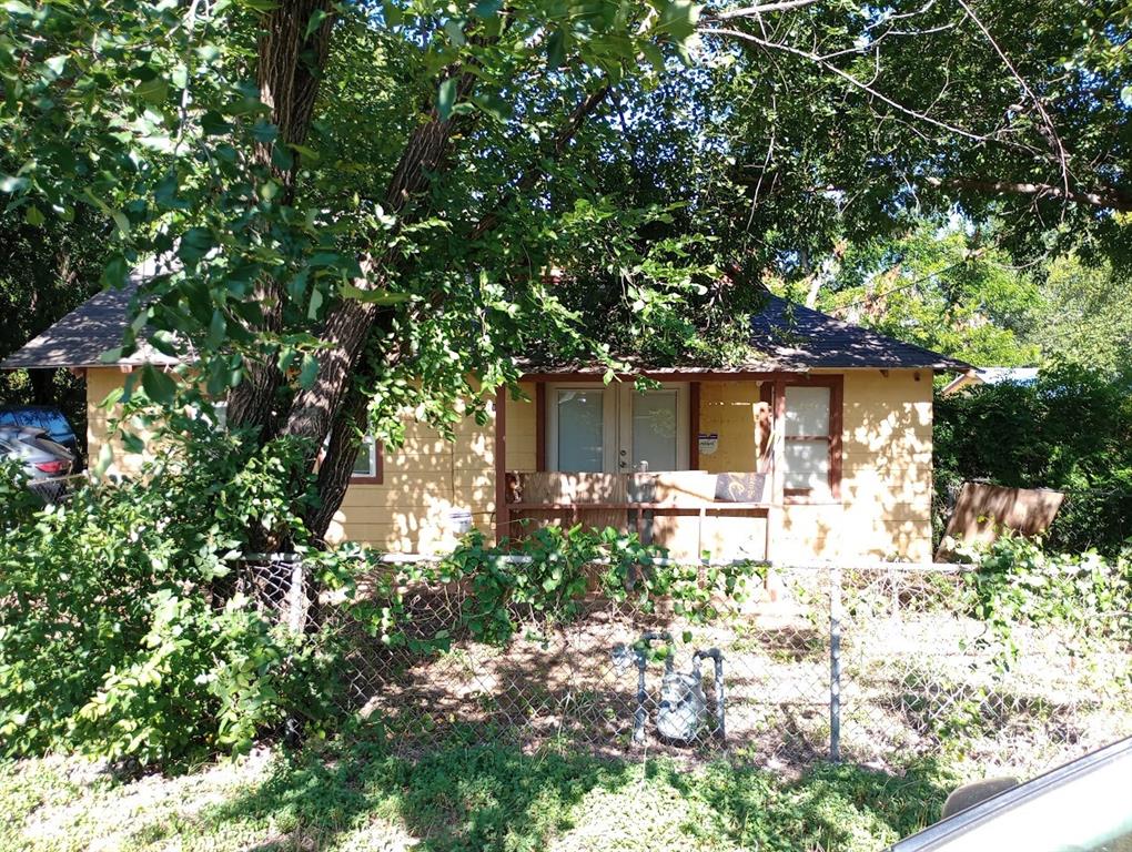 2104 Taft Street Property Photo 1