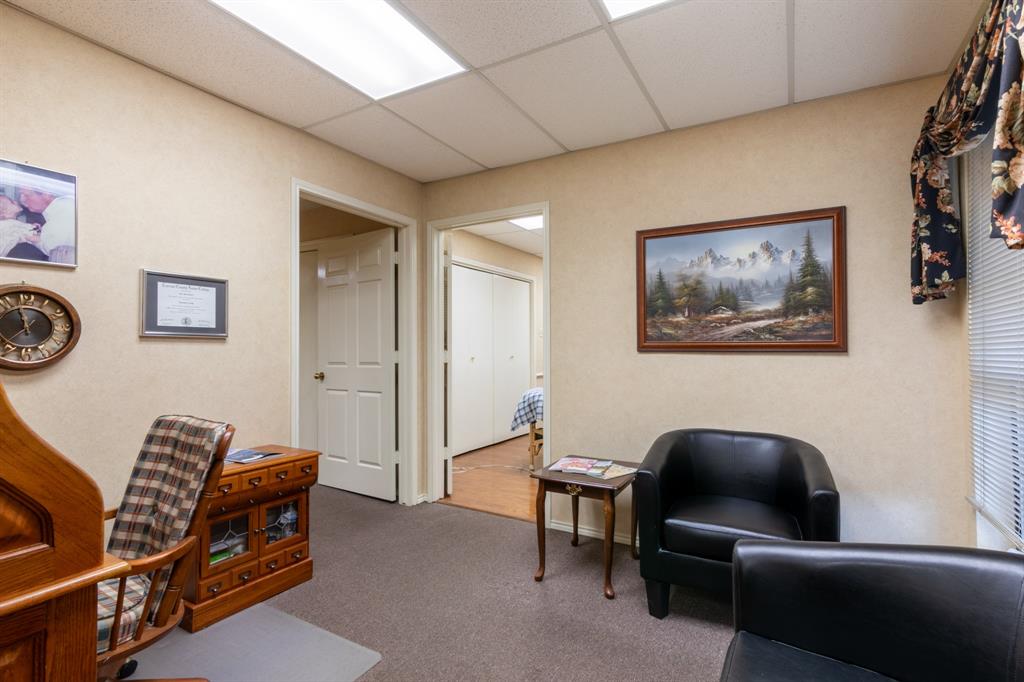 2335 W Green Oaks Boulevard Property Photo 6