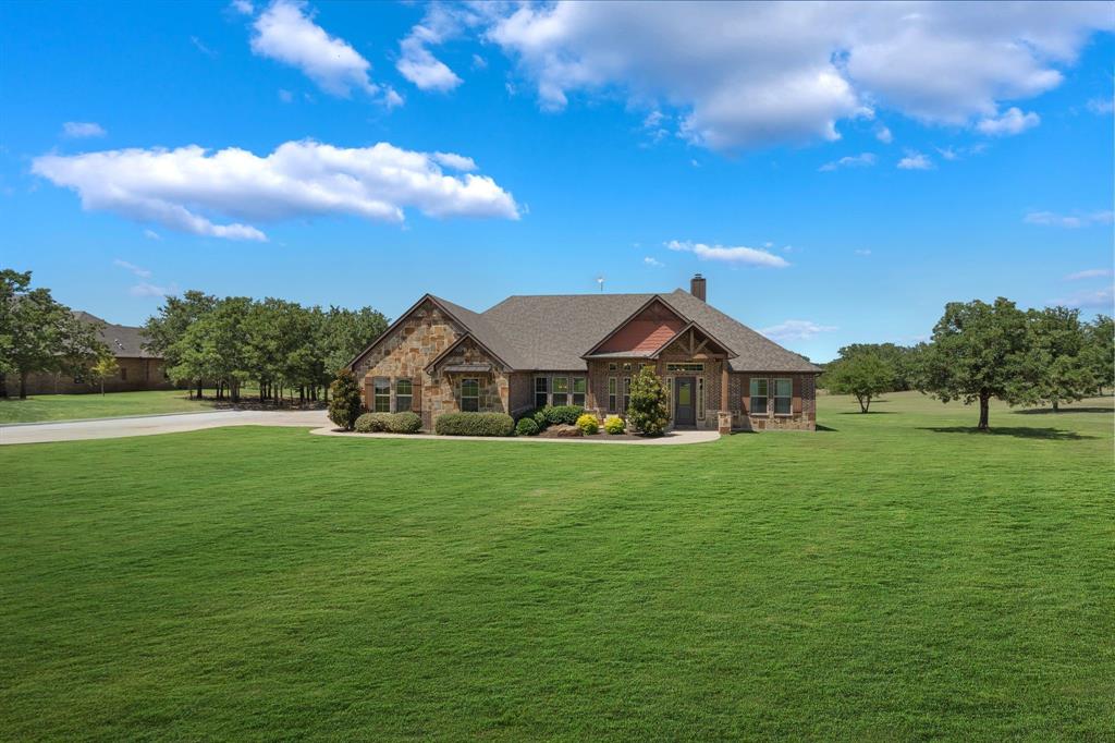 140 Cowan Crossing Property Photo 1