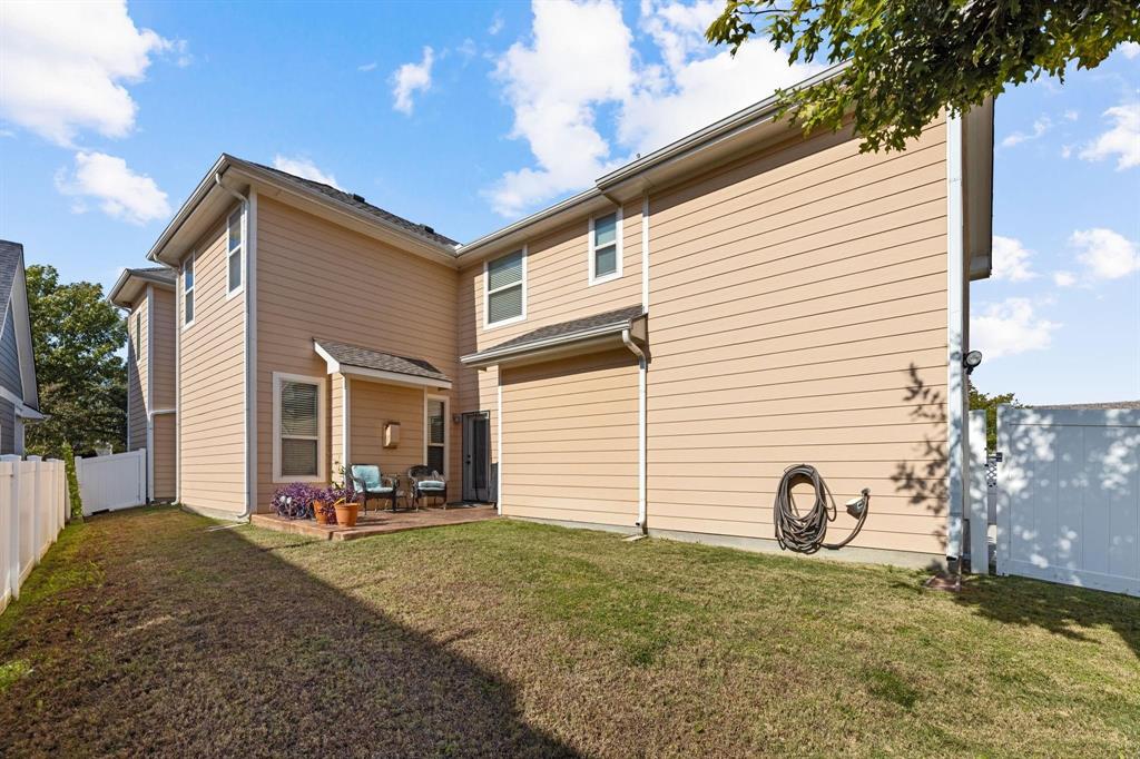 1424 Live Oak Lane Property Photo 7