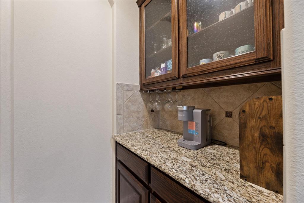1424 Live Oak Lane Property Photo 10