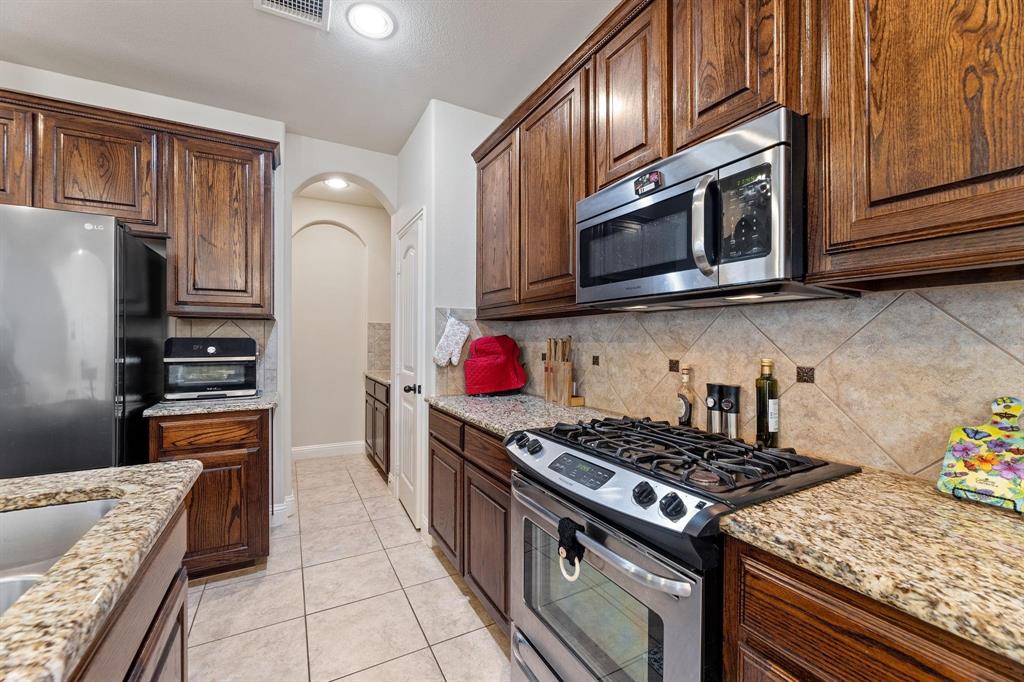 1424 Live Oak Lane Property Photo 11