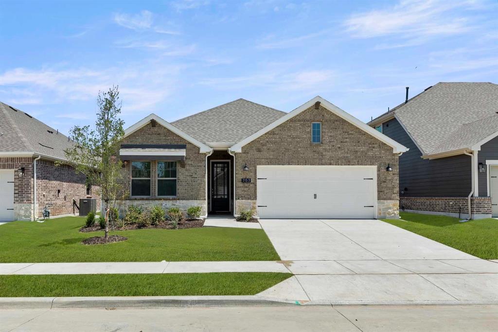 757 Waterhouse Lake Drive Property Photo 1
