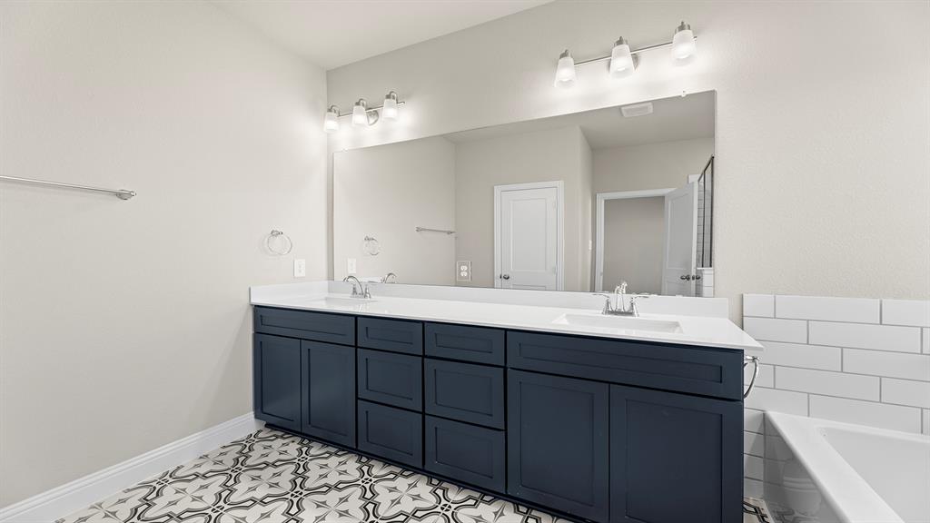 1624 Edgeway Property Photo 16