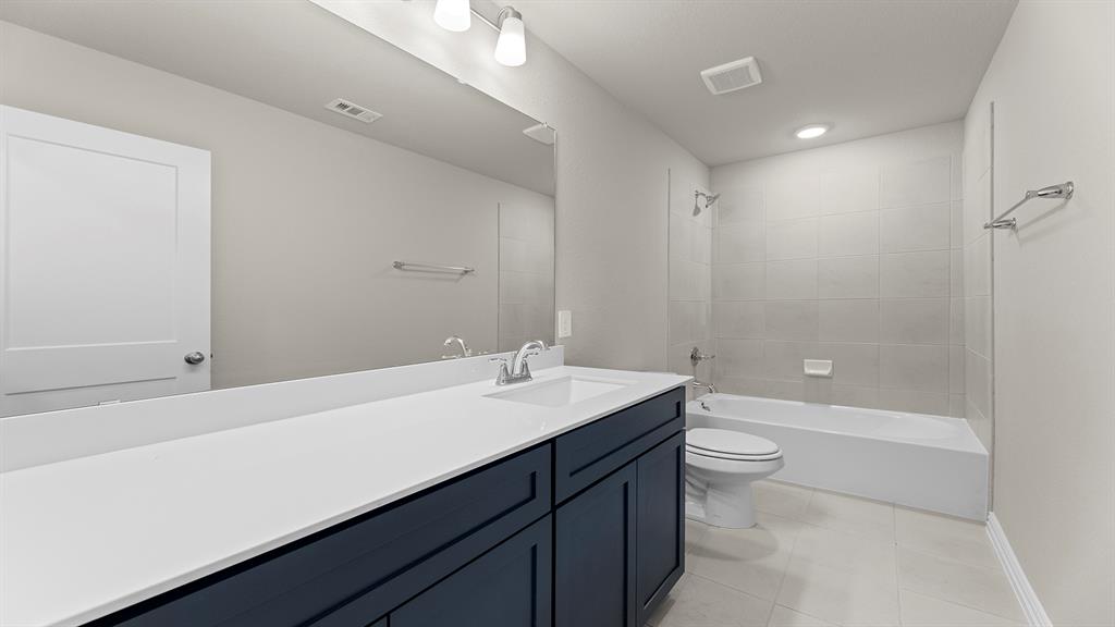 1624 Edgeway Property Photo 21