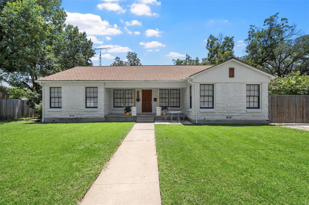 2716 Pine Avenue Property Photo 1