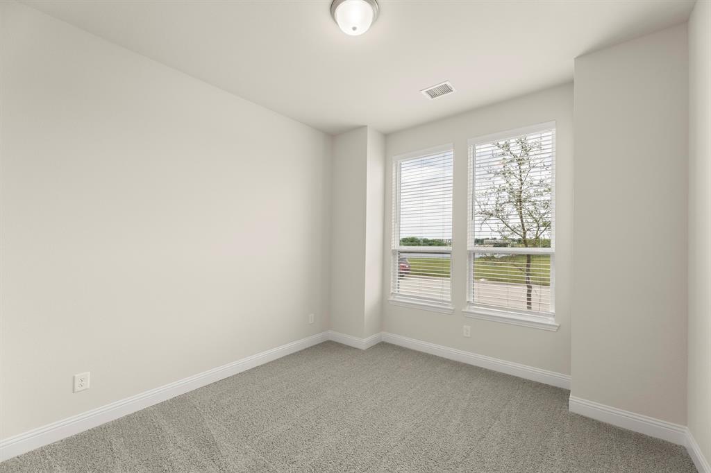 2828 Yampa Drive Property Photo 9