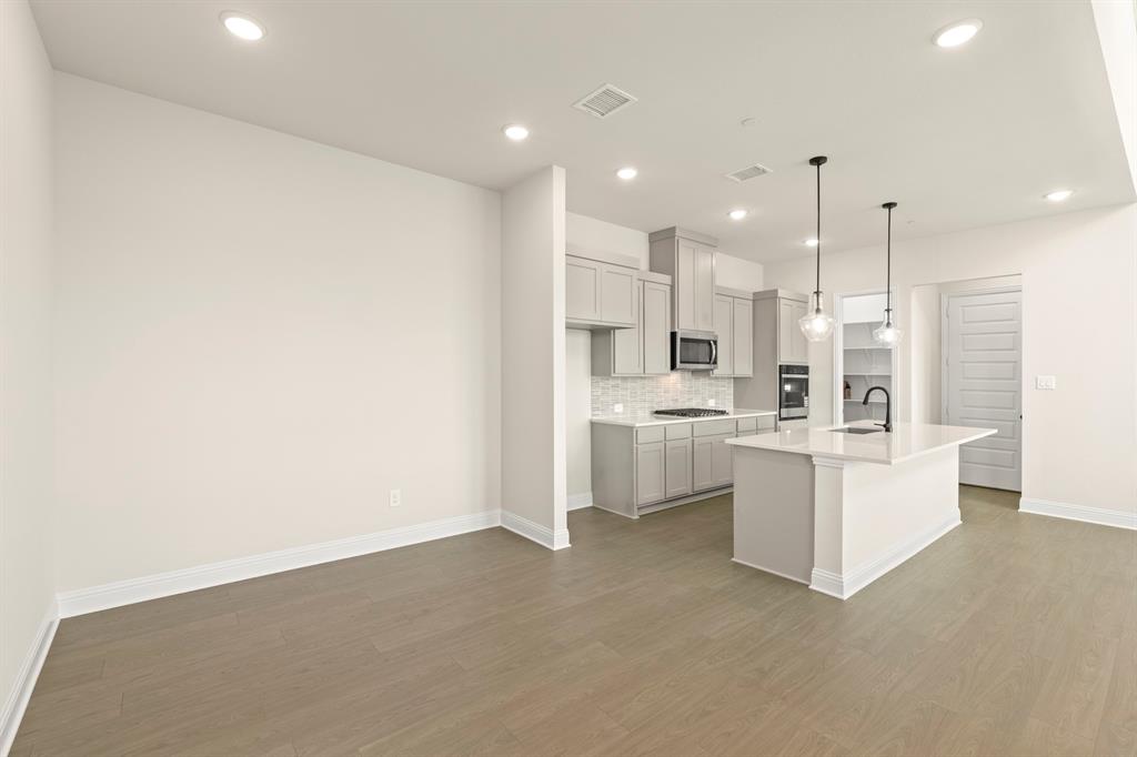 2828 Yampa Drive Property Photo 14