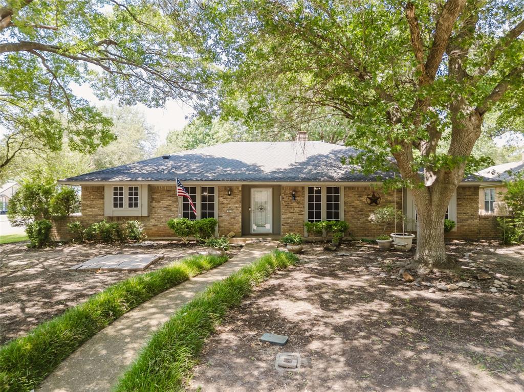 223 Mockingbird Court Property Photo 1