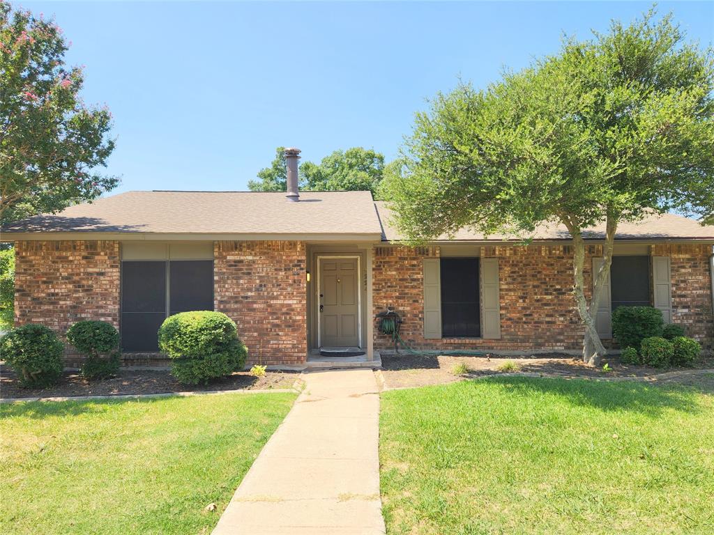 5224 Cole Drive Property Photo 1