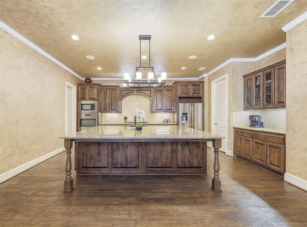 7113 Underwood Drive Property Photo 7