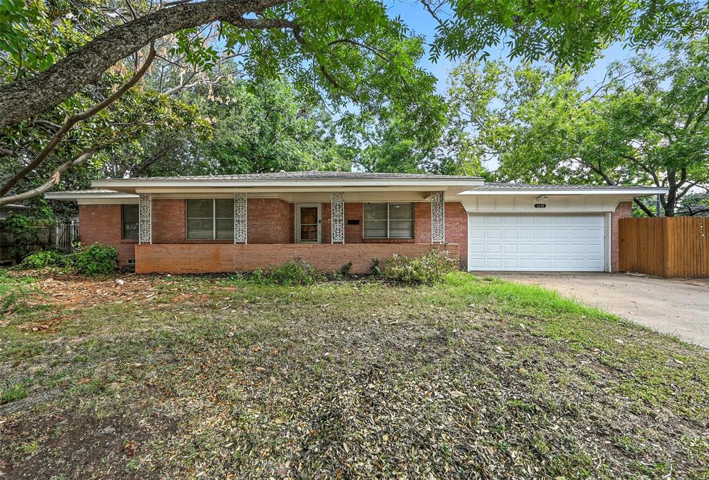 1618 University Drive Property Photo 1