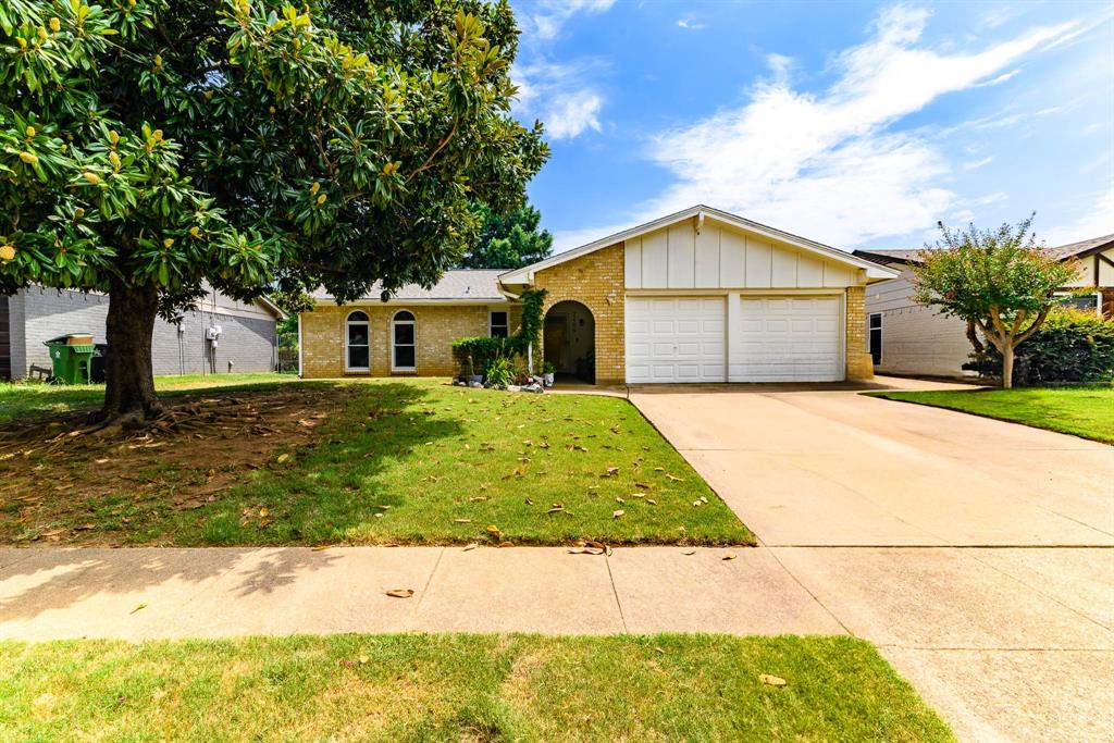 2404 Vassar Court Property Photo 1