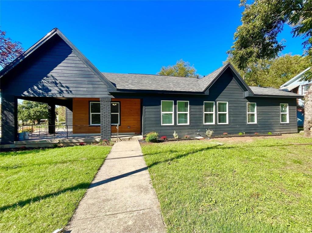 2825 Meadowbrook Drive B Property Photo 1