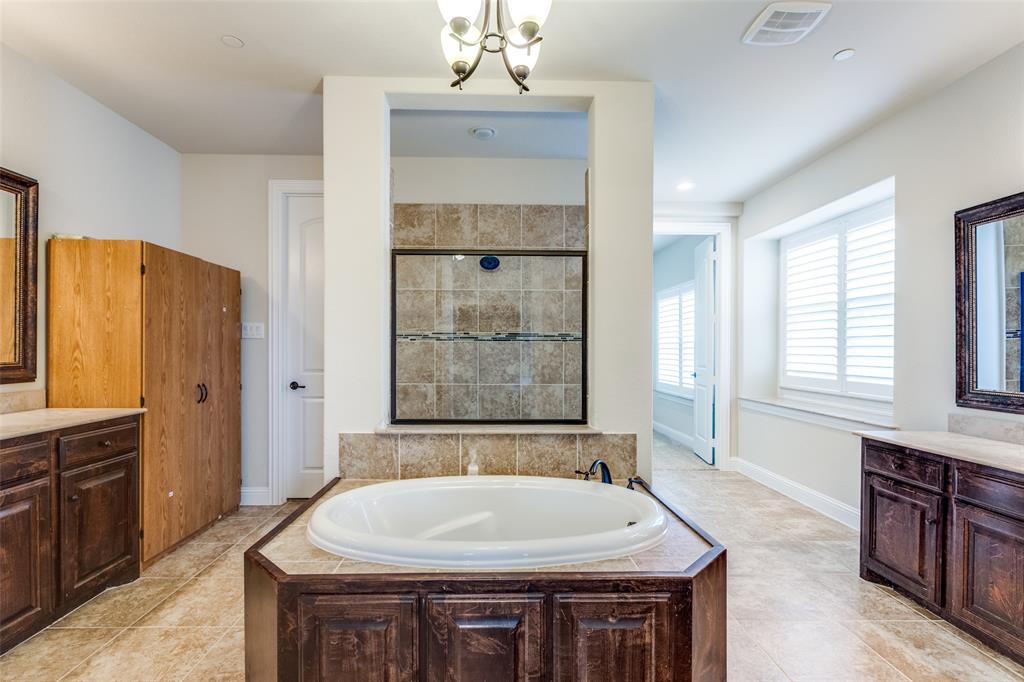 2490 Stonybrook Drive Property Photo 22