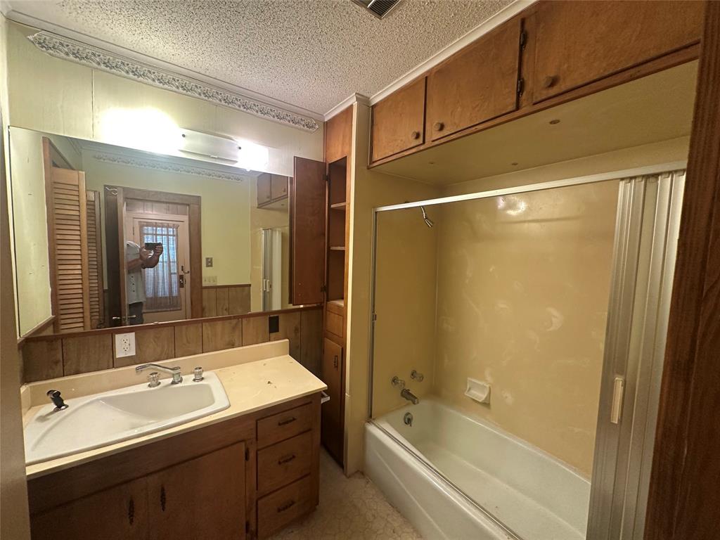 2276 Main Street Property Photo 17