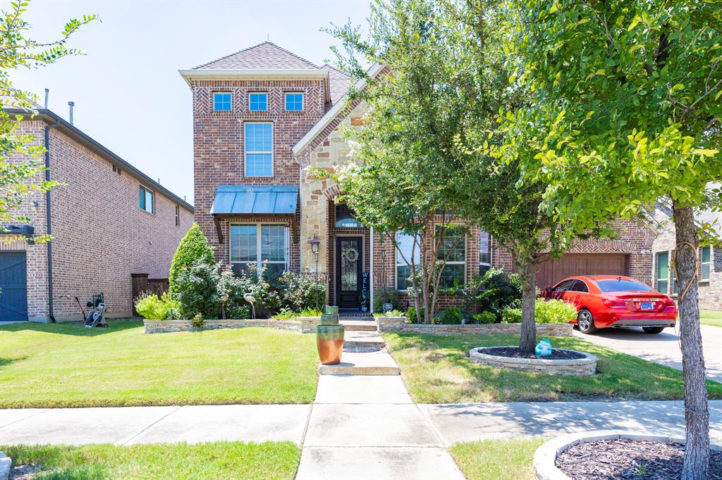 923 Touchstone Road Property Photo 1