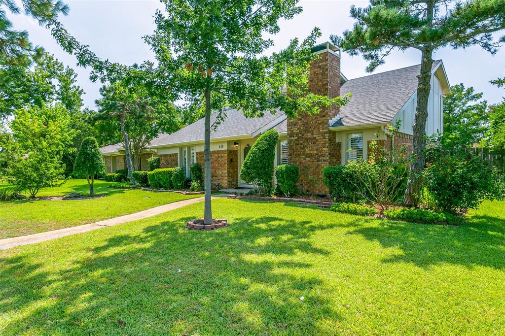 233 Heather Glen Drive Property Photo 1