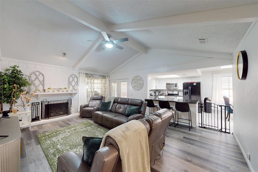 1806 Briar Meadow Drive Property Photo 1