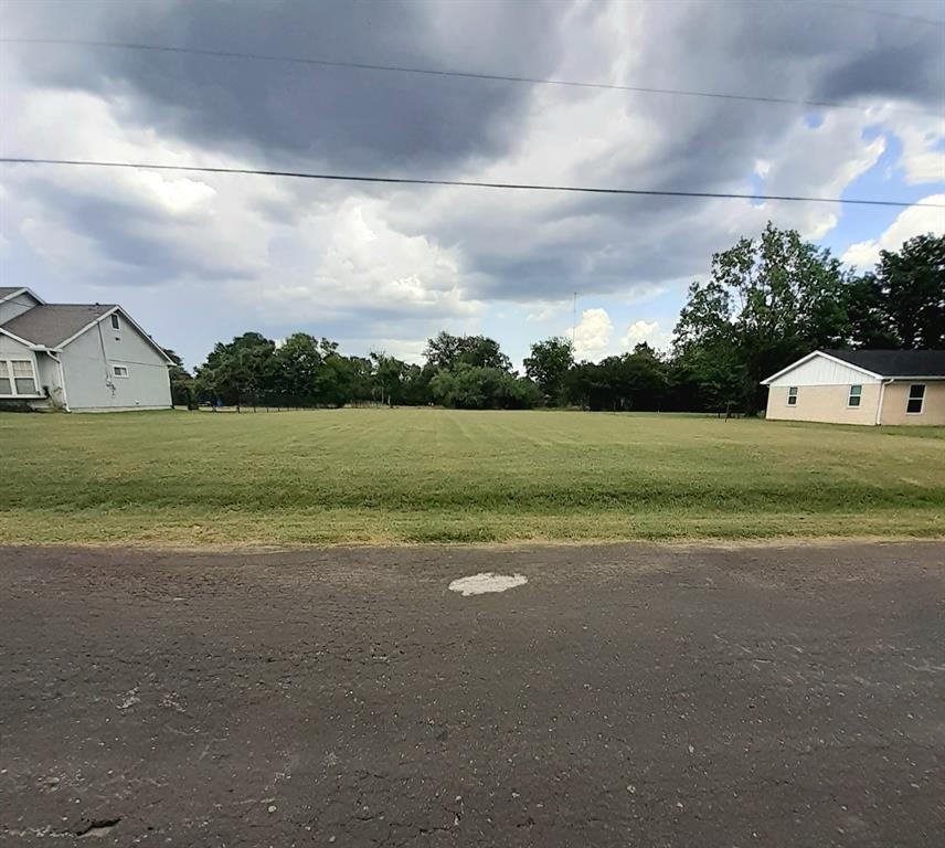 725 Henderson Boulevard Property Photo 1