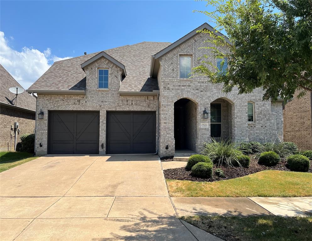 713 Field Crossing Property Photo 1