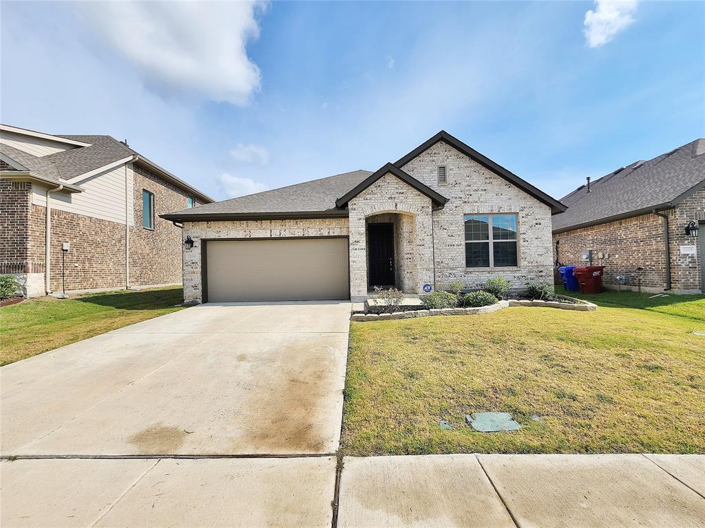 2034 Clear Water Way Property Photo 1