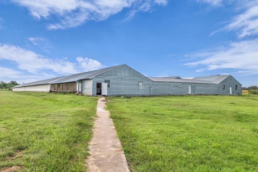 1292 County Road 105 Property Photo 4
