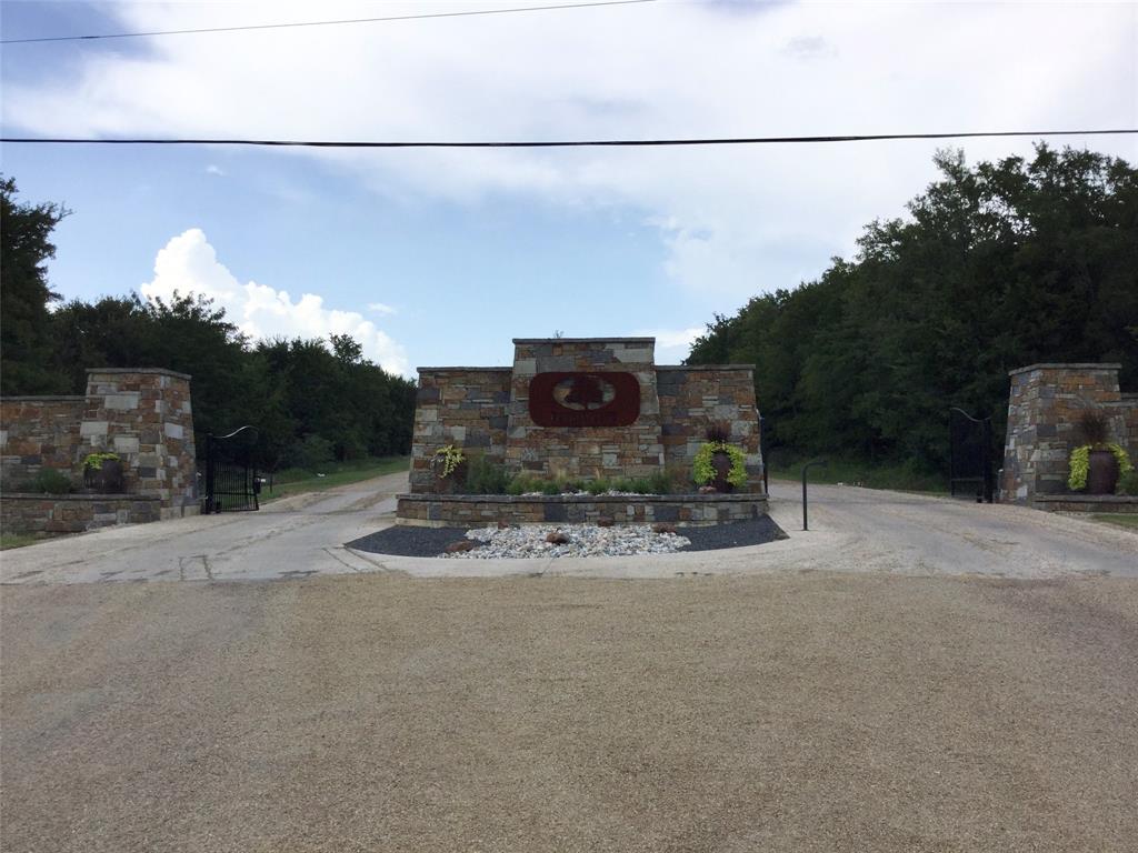 126 Oakmont Drive Property Photo 1