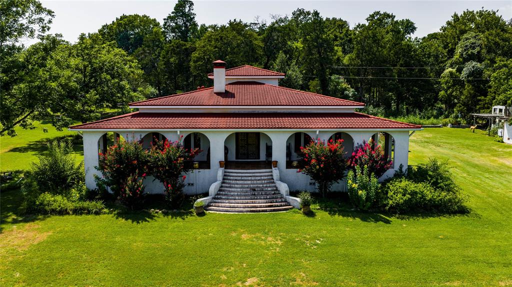 8414 County Road 3907 Property Photo 1
