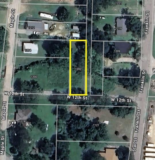 1202 Maple Street Property Photo 1